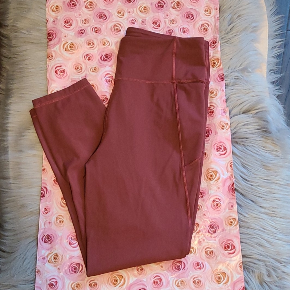 Lululemon final lap crop hi-rise 23" savannah